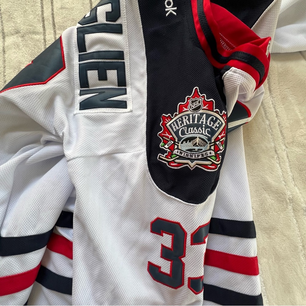 Dustin Byfuglien Winnipeg Jets Heritage Classic Jersey White Size Large - Picture 6 of 7